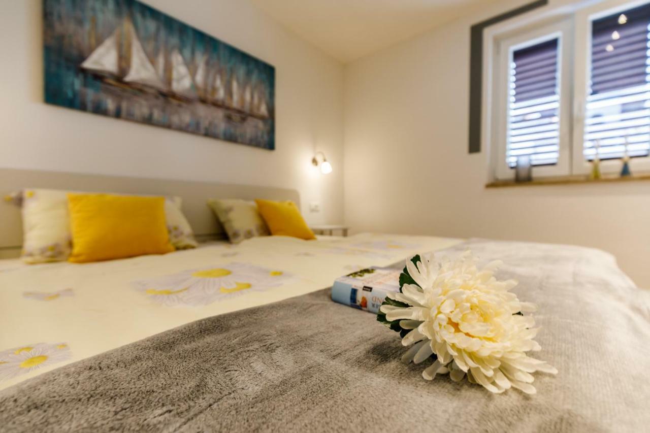 Ferienwohnungen Velijoze Poreč Exteriör bild